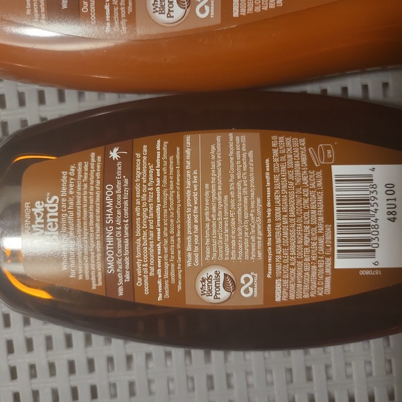 Garnier Whole Blends Coconut Oil and Cocoa Butter Shampoo and Conditioner - Picture 2 of 3